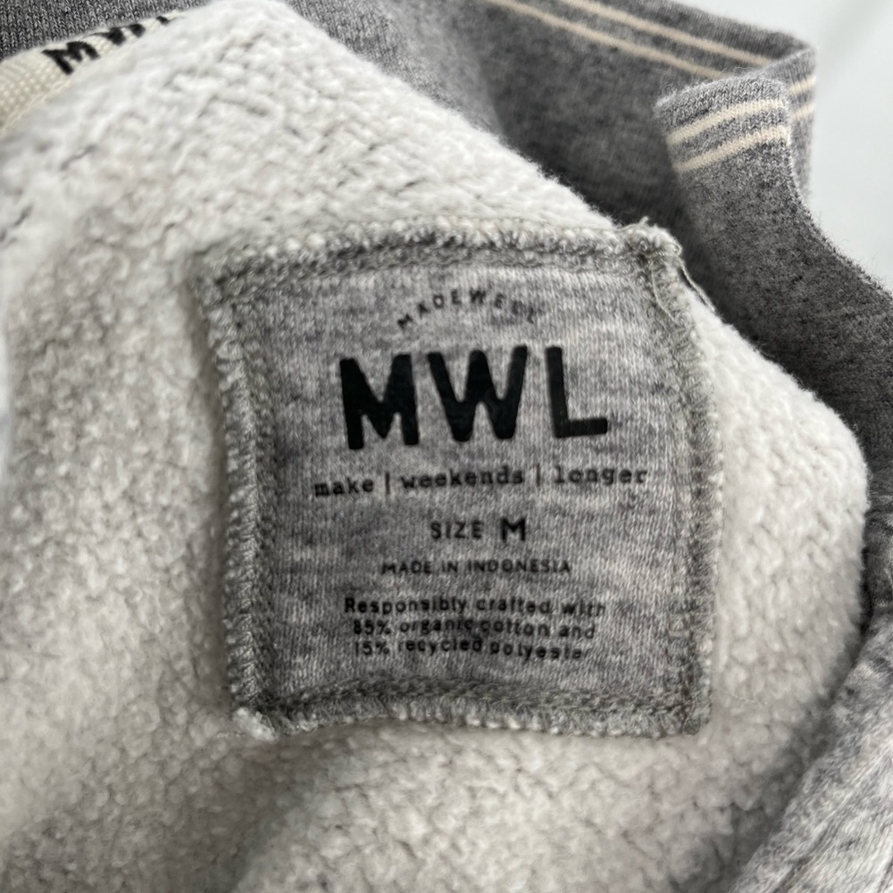 Mwl Gray Collared Button Front Cropped Fleece Swe… - image 6